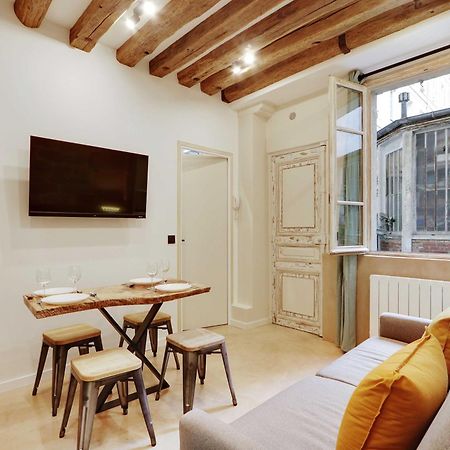 Authentic Apartment - 1Br-4P - Le Marais Париж Екстериор снимка