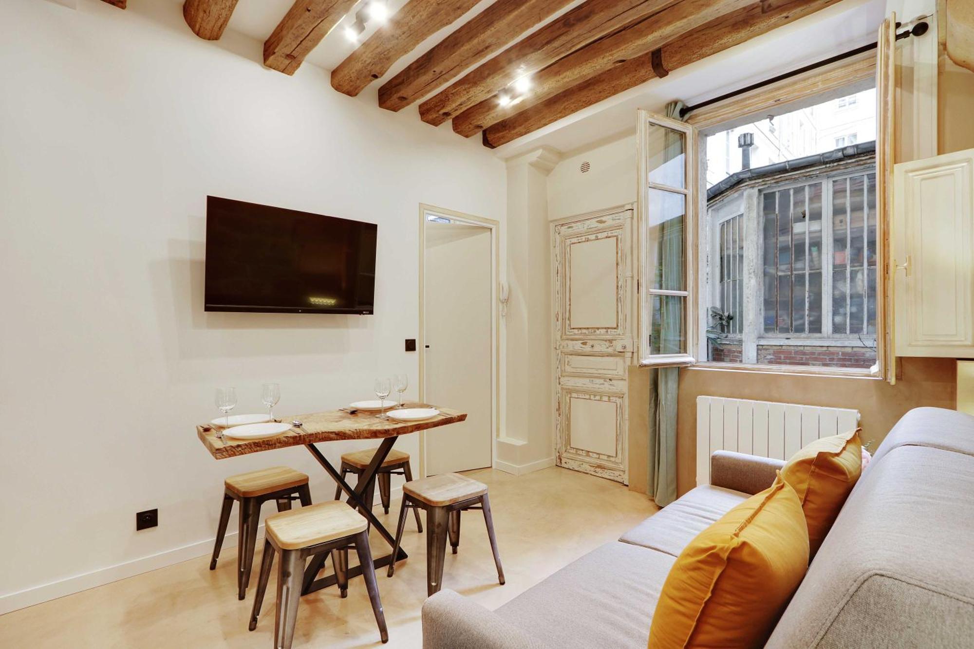 Authentic Apartment - 1Br-4P - Le Marais Париж Екстериор снимка