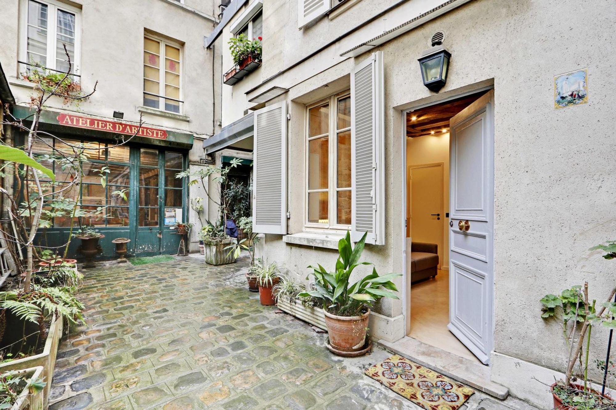 Authentic Apartment - 1Br-4P - Le Marais Париж Екстериор снимка